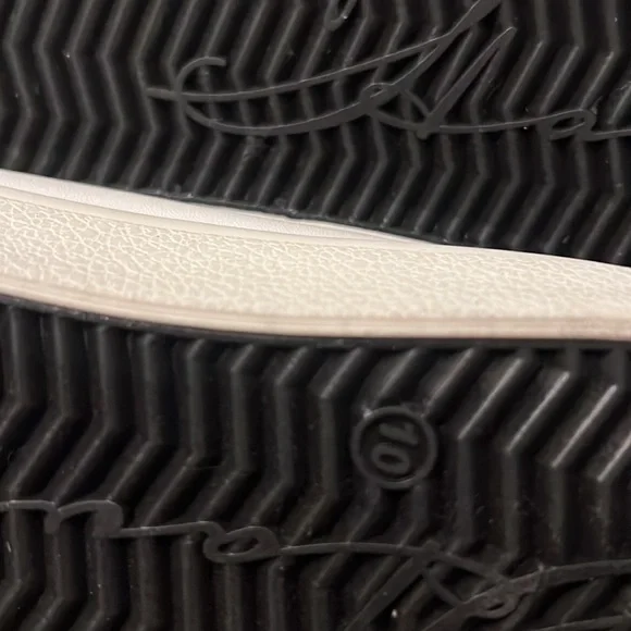 Vintage Havana sneakers - Picture 9 of 10